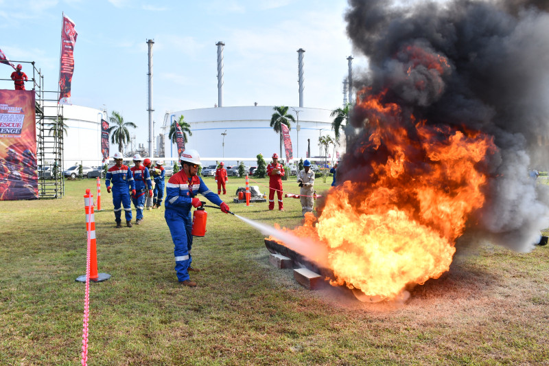 Fire And Rescue Challenge, Cara Kilang Balongan Menguji Ketangkasan Pekerja Menjadi Pemadam Kebakaran